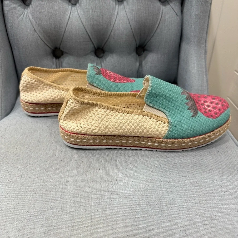 Goby Strawberry Print‎ Espadrille Slip-On Shoes